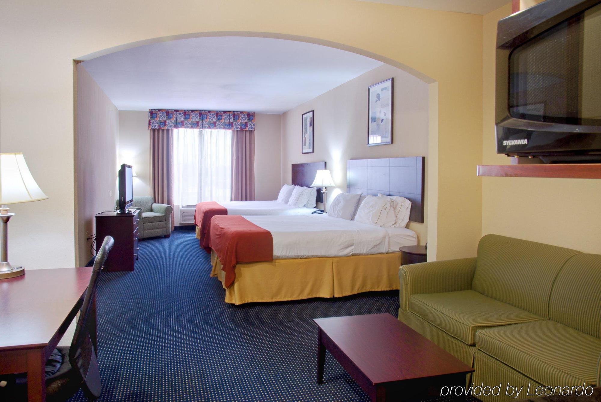 Holiday Inn Express Hotel And Suites Orange, An Ihg Hotel Room photo